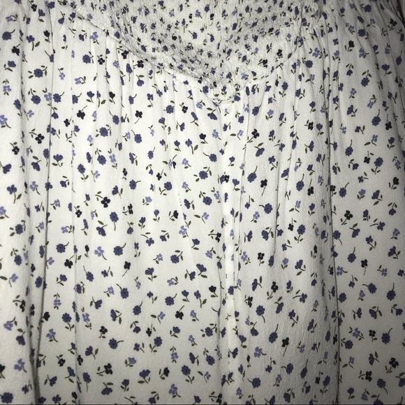 Pacsun Floral Romper - Picture 2 of 3